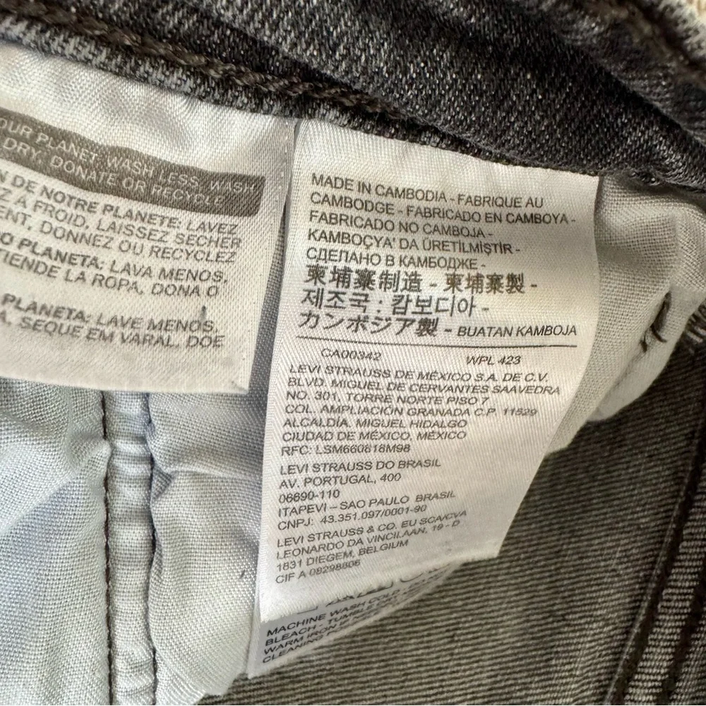 Levi’s Premium 501 Skinny Women’s Jeans in Cropped Black Denim w/ Raw Hem Sz 27 - Picture 16 of 16